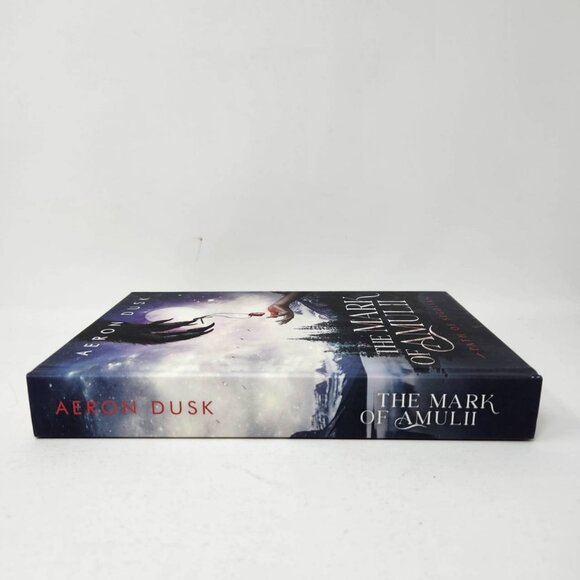 The Mark Of Amulii By Aeron Dusk - SIGNED First Edition, Hardcover - Picture 4 of 9